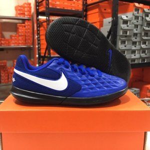 Nike Junior Legend 8 Club IC Soccer Shoes NEW!